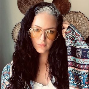 Meet your Posher, Cecilia